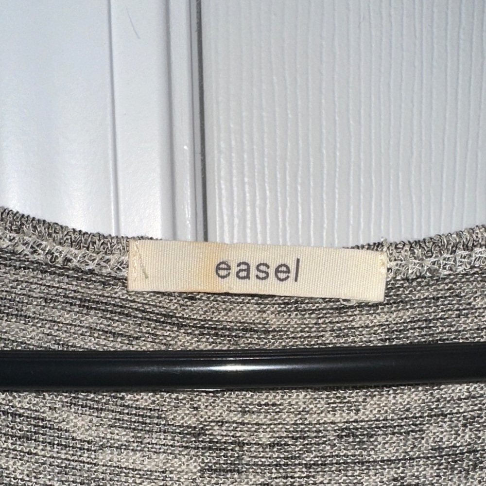 Easel Gray and Black Fringe Tunic Top - Picture 4 of 4